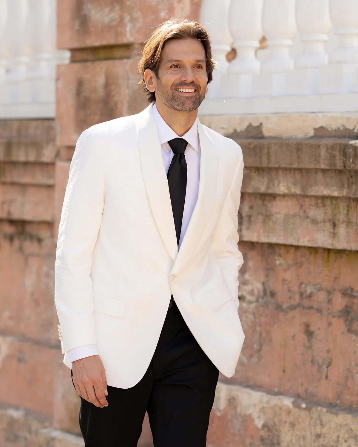 Audubon White Seersucker Shawl Dinner Jacket - Image 4